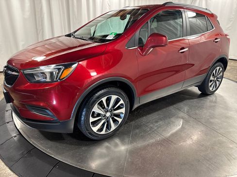 Used 2021 Buick Encore Preferred w/ Safety Package II image 1