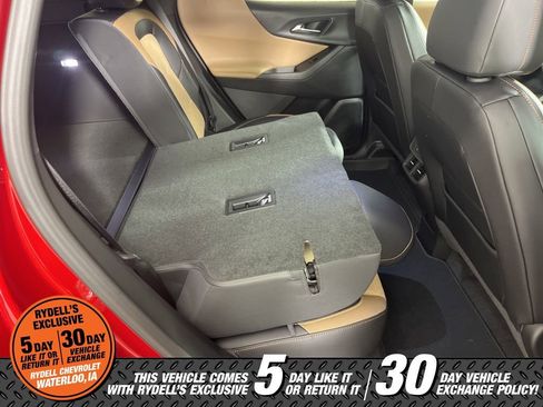 Certified 2025 Chevrolet Equinox ACTIV w/ Safety and Technology Package image 21