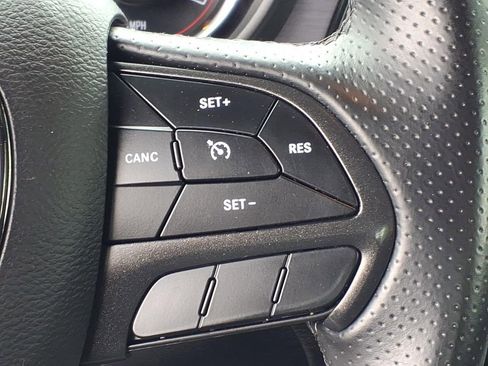 Used 2018 Dodge Challenger R/T RWD image 11