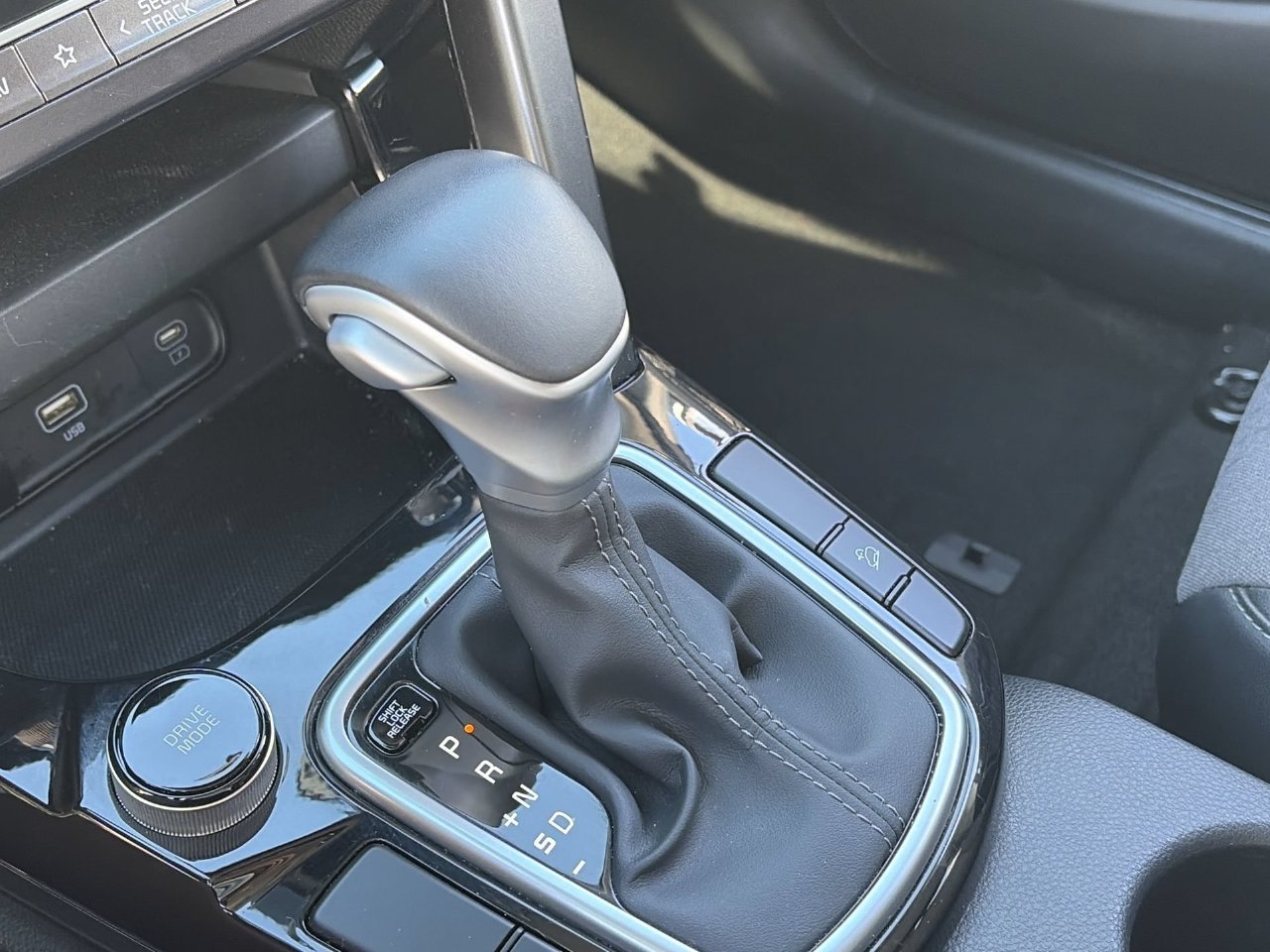 Certified 2026 Kia Seltos S FWD image 28