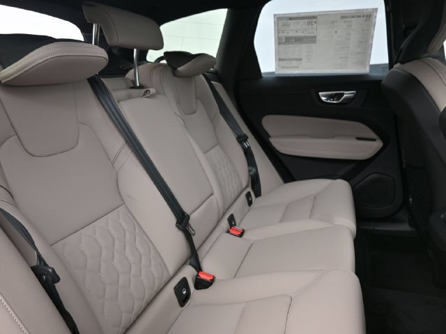 New 2026 Volvo XC60 B5 Plus w/ Protection Package Premier AWD/4WD image 35