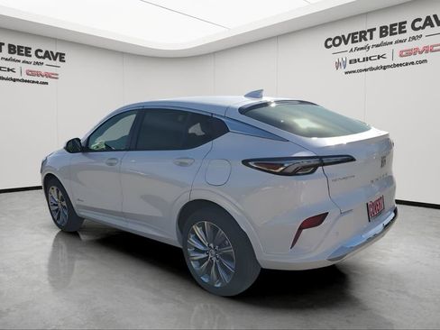 New 2026 Buick Envista Avenir image 7