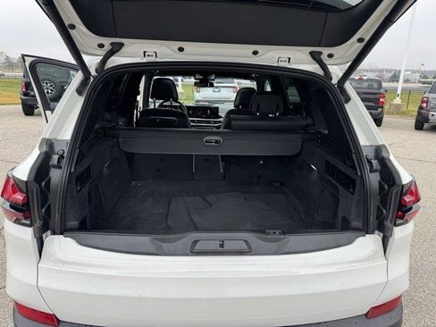 Used 2025 BMW X5 xDrive50e image 35