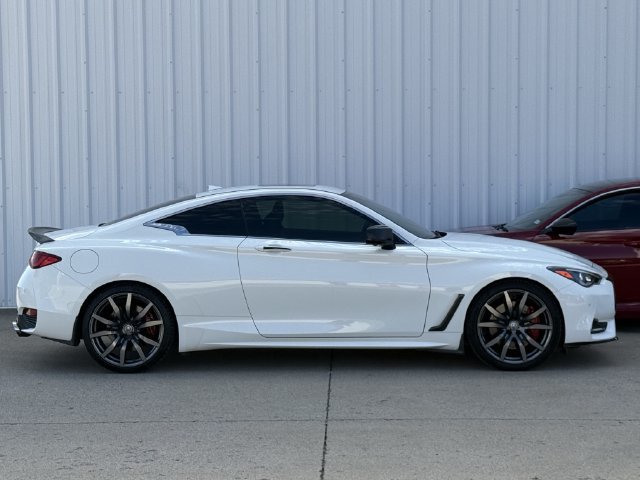 Used 2022 INFINITI Q60 3.0t Luxe RWD image 3