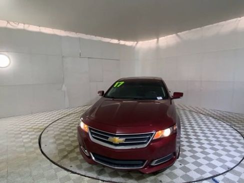 Used 2017 Chevrolet Impala LT w/ Convenience Package image 6