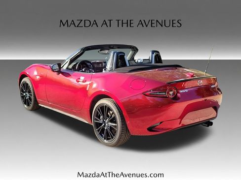 New 2026 MAZDA MX-5 Miata Club w/ Interior Package RWD image 5