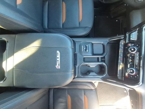 Used 2024 GMC Sierra 3500 AT4 w/ Technology Package AWD/4WD image 23
