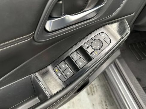 Used 2023 Nissan Rogue SV w/ SV Premium B Package AWD/4WD image 17