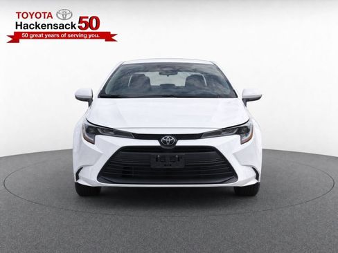 Used 2023 Toyota Corolla LE FWD image 37