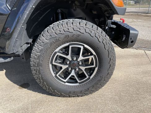 Used 2024 Jeep Gladiator Rubicon image 52