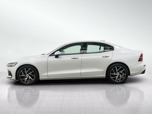 Used 2020 Volvo S60 T5 Momentum w/ Protection Package Premier FWD image 2