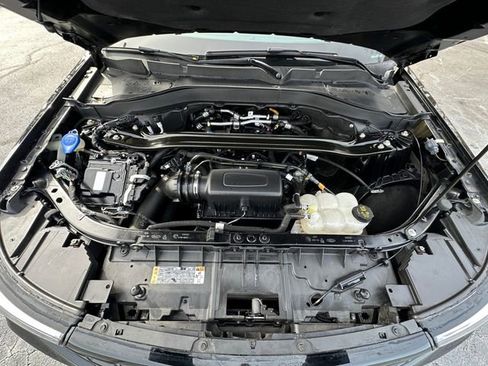 Used 2023 Ford Explorer ST-Line w/ Class IV Trailer Tow Package image 31