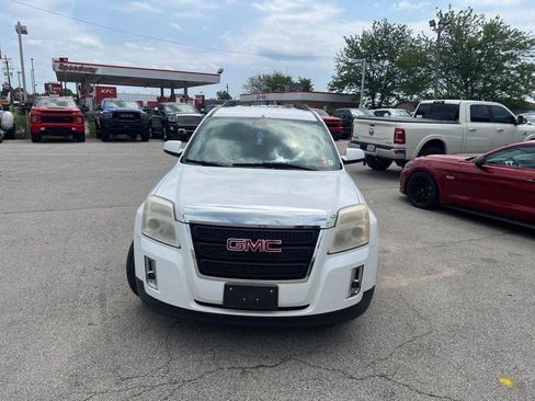 Used 2011 GMC Terrain SLE w/ Convenience Package FWD image 2