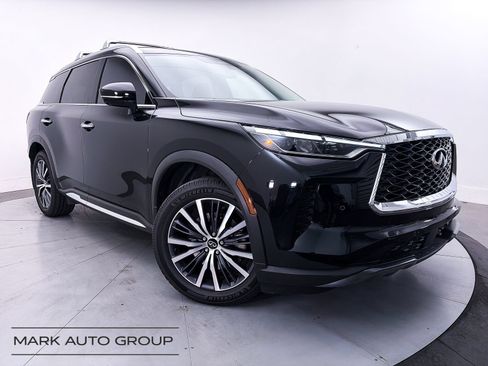 Used 2023 INFINITI QX60 Sensory w/ Vision Package AWD/4WD image 2