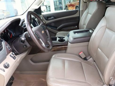 Used 2016 Chevrolet Suburban LT image 13