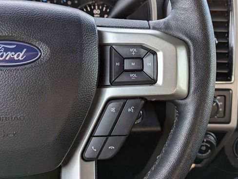 Used 2020 Ford F150 Lariat image 24