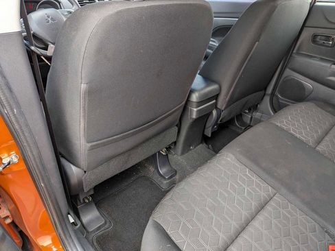 Used 2021 Mitsubishi Outlander Sport ES FWD image 16