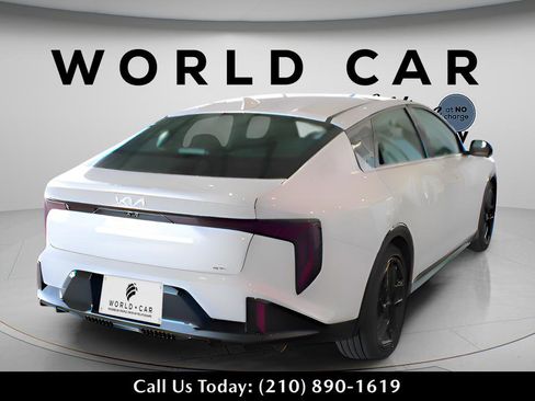New 2025 Kia K4 GT-Line Turbo FWD image 7
