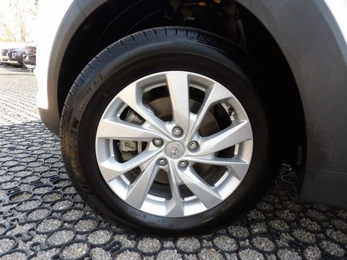 Used 2019 Hyundai Tucson SE image 24