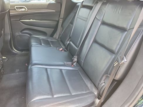Used 2022 Jeep Grand Cherokee Limited AWD/4WD image 16