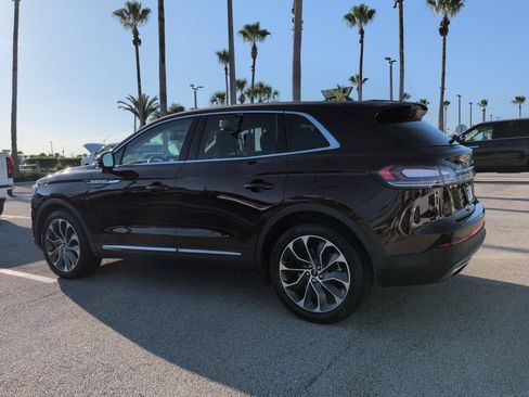 Certified 2021 Lincoln Nautilus Reserve AWD/4WD image 6