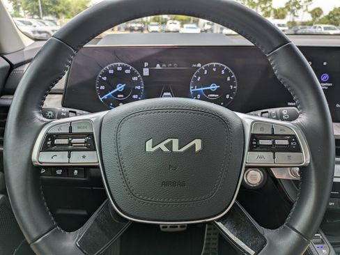 Certified 2024 Kia Telluride SX FWD image 23