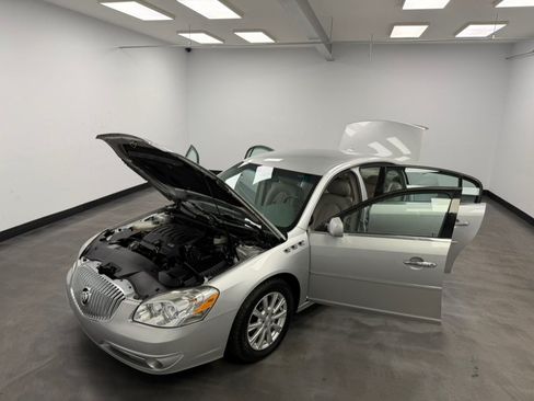 Used 2011 Buick Lucerne CXL w/ Driver Confidence Package FWD image 30
