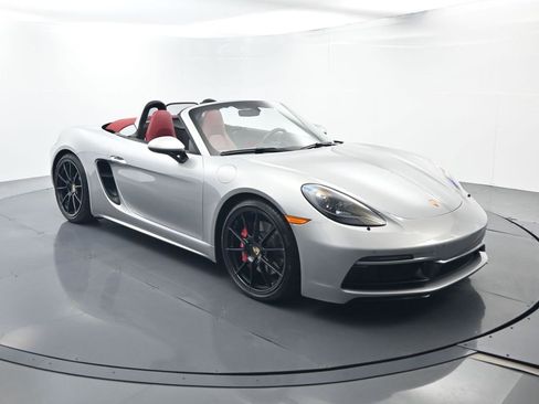 Certified 2025 Porsche 718 Boxster GTS image 17
