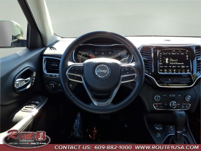 Used 2020 Jeep Cherokee Limited AWD/4WD image 11