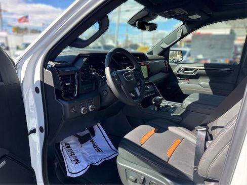 New 2026 GMC Sierra 1500 AT4 w/ AT4 Premium Package AWD/4WD image 11