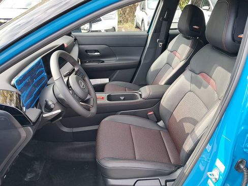 New 2026 Nissan Kicks SR w/ SR Premium Package AWD/4WD image 10