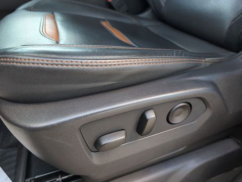 Used 2024 GMC Sierra 2500 AT4 w/ AT4 Premium Plus Package image 16