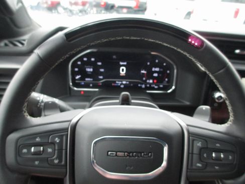 Used 2024 GMC Sierra 1500 Denali Ultimate image 33