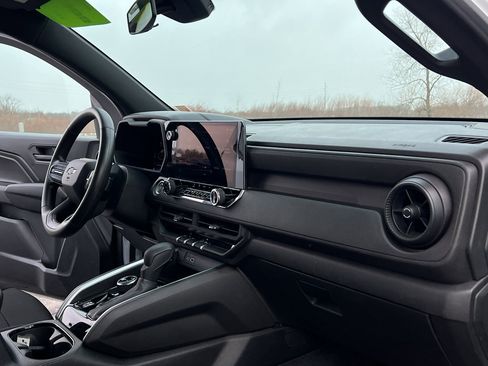 Used 2023 Chevrolet Colorado Trail Boss image 26