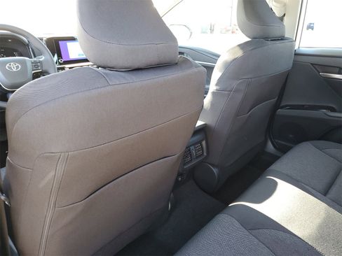 New 2026 Toyota Camry LE image 14