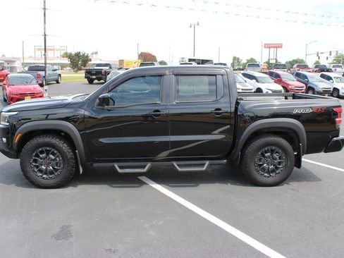 Used 2023 Nissan Frontier PRO-4X w/ Pro-4X Premium Package AWD/4WD image 5