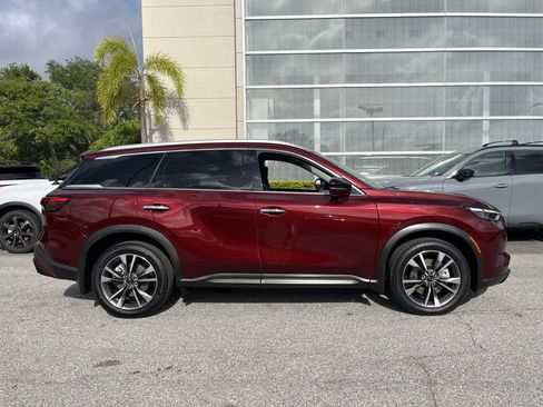Certified 2023 INFINITI QX60 Luxe w/ Vision Package AWD/4WD image 11