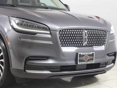 Used 2024 Lincoln Aviator Reserve AWD/4WD image 34
