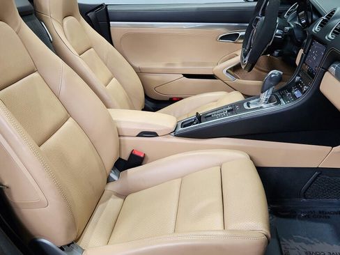 Used 2019 Porsche 718 Boxster image 21