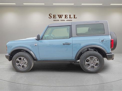 Used 2021 Ford Bronco Big Bend image 2