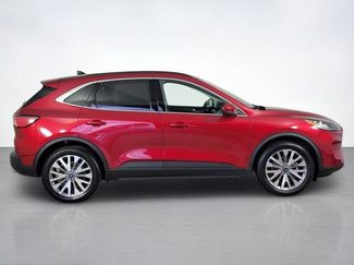 Certified 2022 Ford Escape Titanium w/ Class II Trailer Tow Package AWD/4WD video 2