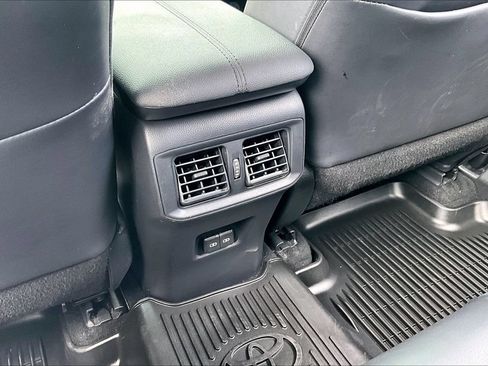 Used 2022 Toyota RAV4 XSE w/ XSE Grade Weather Package AWD/4WD image 10