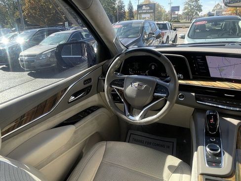 Used 2021 Cadillac Escalade ESV Premium Luxury Platinum image 30