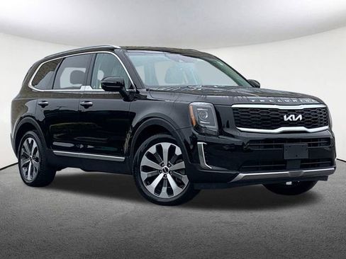 Used 2022 Kia Telluride S image 2