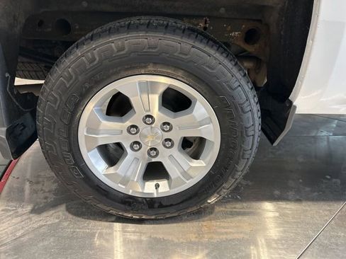 Used 2018 Chevrolet Silverado 1500 LT w/ All Star Edition image 16