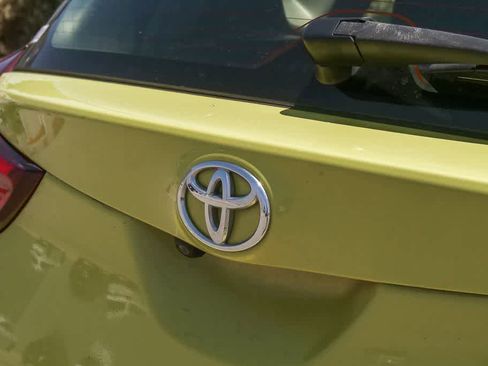 Used 2017 Toyota Corolla iM w/ Carpet Mat Package FWD image 12
