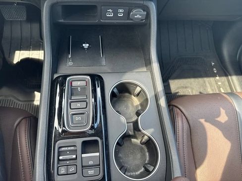 Used 2025 Honda Pilot Elite image 21