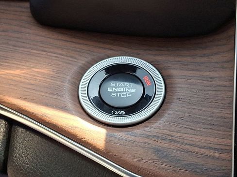 Certified 2024 Jeep Grand Cherokee Summit AWD/4WD image 25