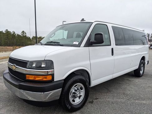 Used 2020 Chevrolet Express 3500 LT w/ LT Preferred Equipment Group image 42