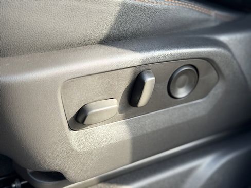 Used 2023 GMC Sierra 1500 AT4 image 19